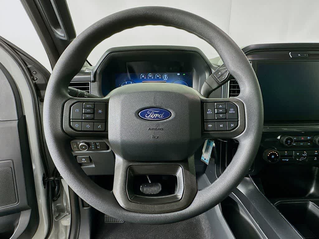 Ford F-150 STX 2026