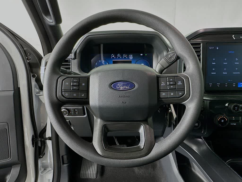 Ford F-150 STX 2026