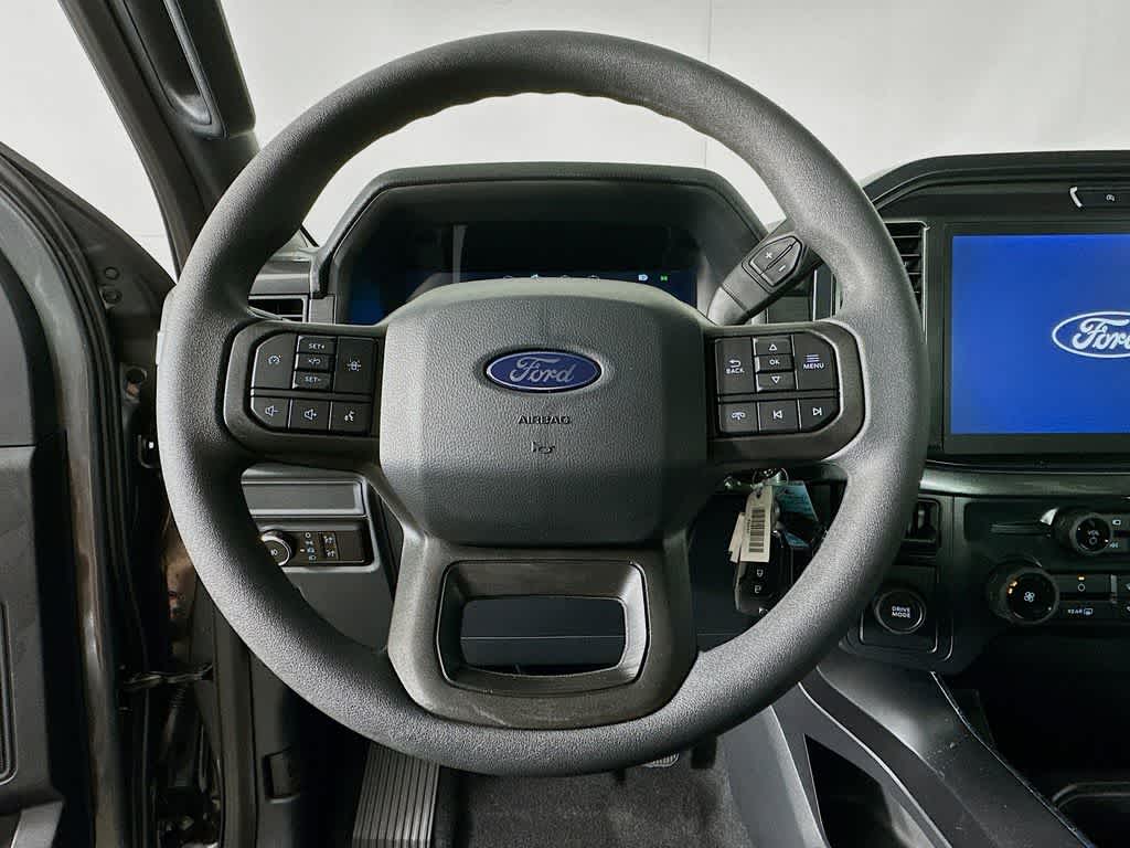 Ford F-150 STX 2026