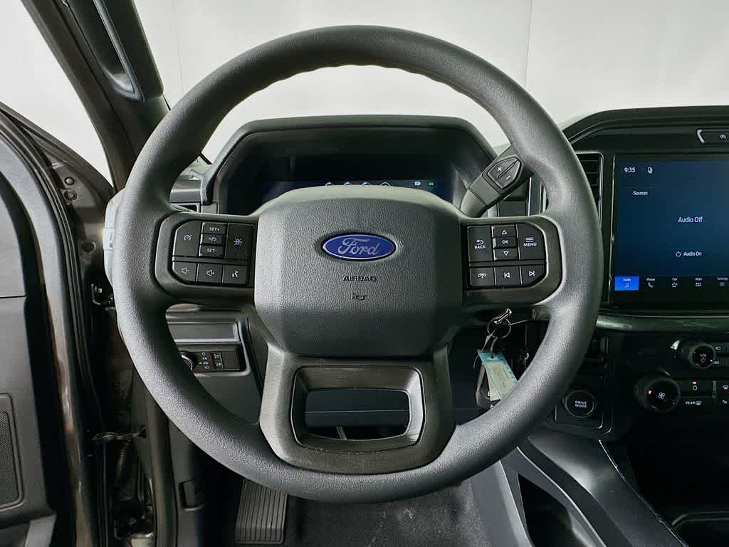 Ford F-150 STX 2026