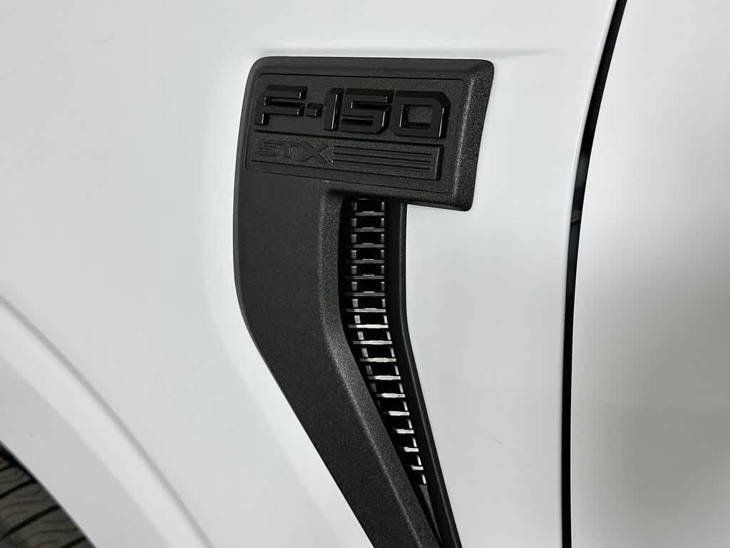 Ford F-150 STX 2026