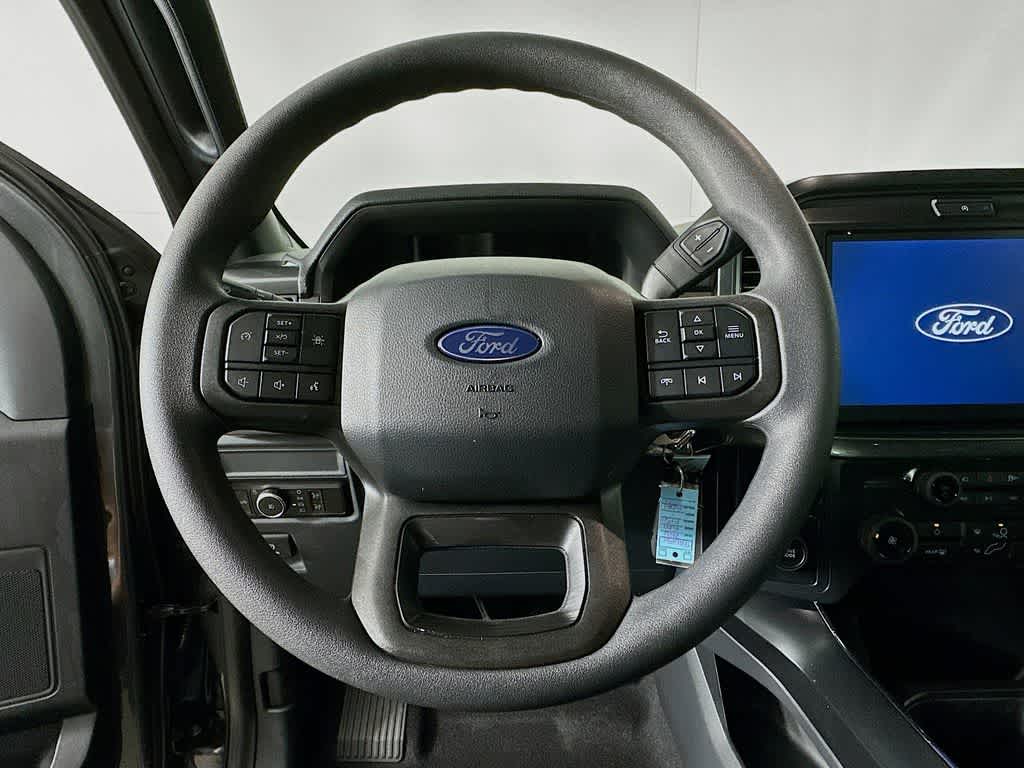 Ford F-150 STX 2026