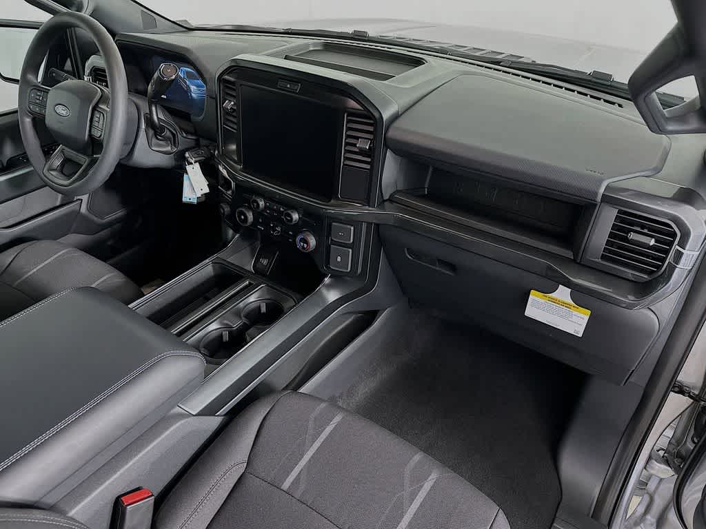Ford F-150 STX 2026