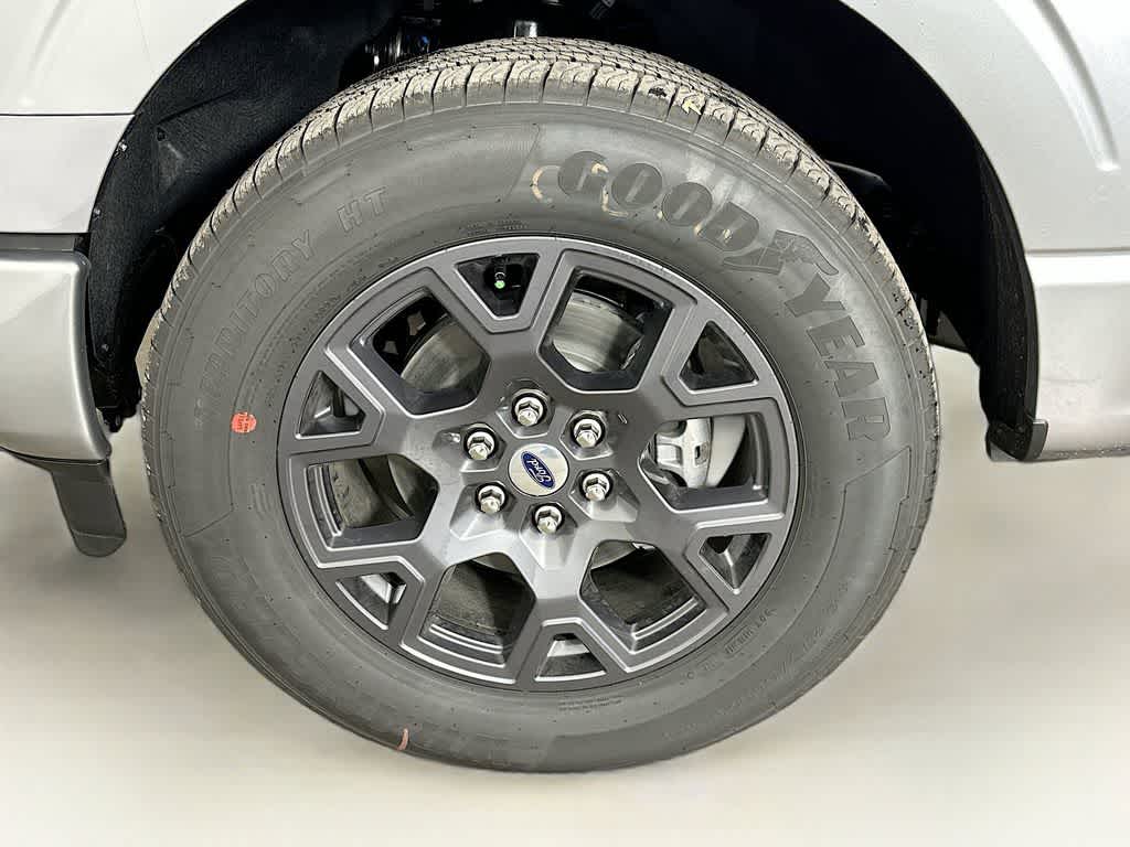 Ford F-150 STX 2026