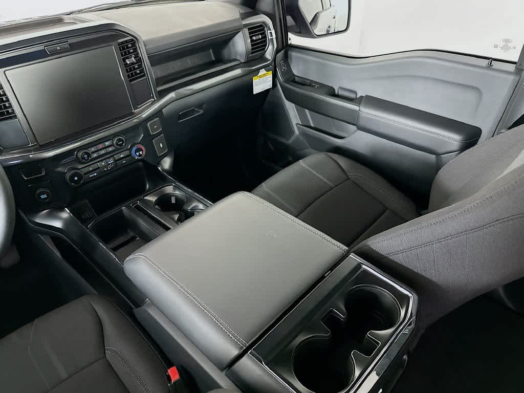 Ford F-150 STX 2026
