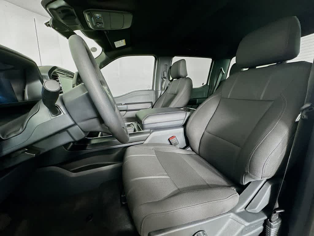 Ford F-150 STX 2026