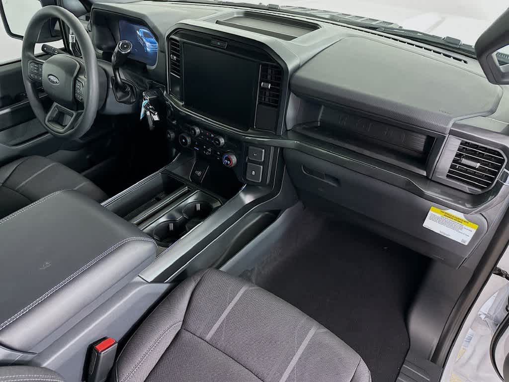 Ford F-150 STX 2026