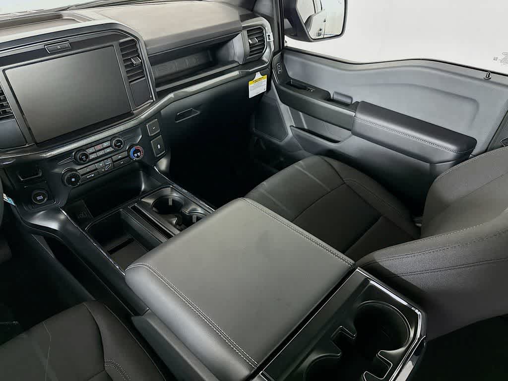 Ford F-150 STX 2026