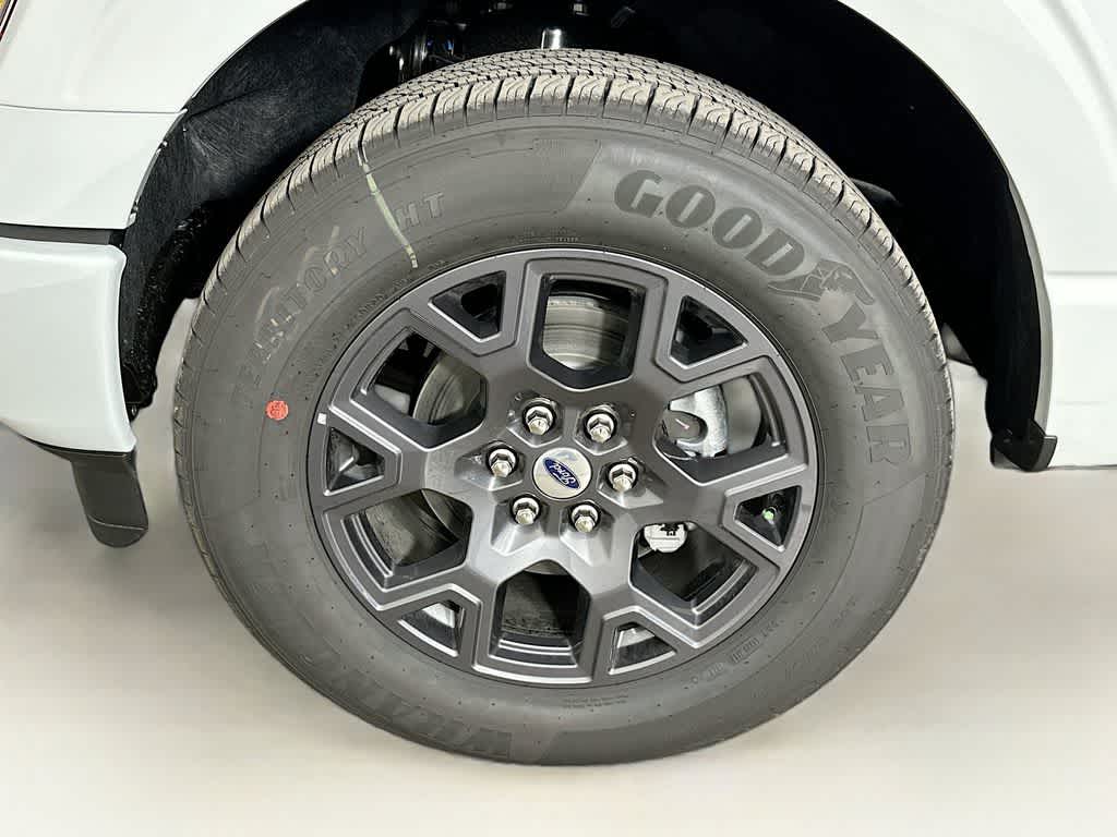 Ford F-150 STX 2026