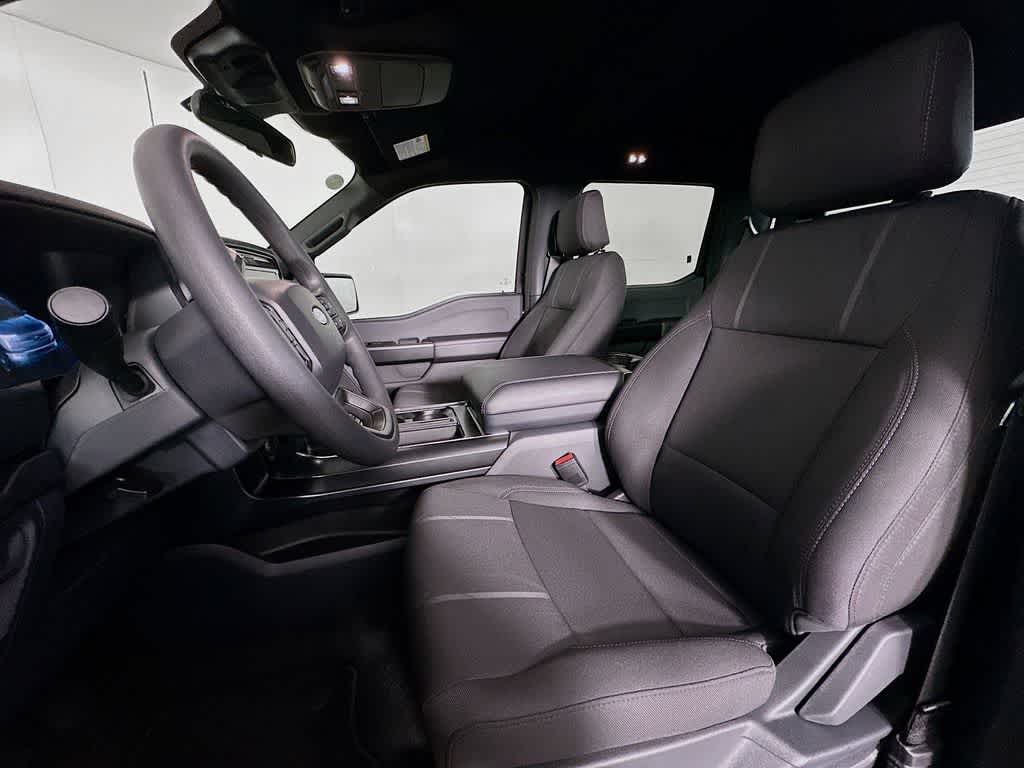 Ford F-150 STX 2026
