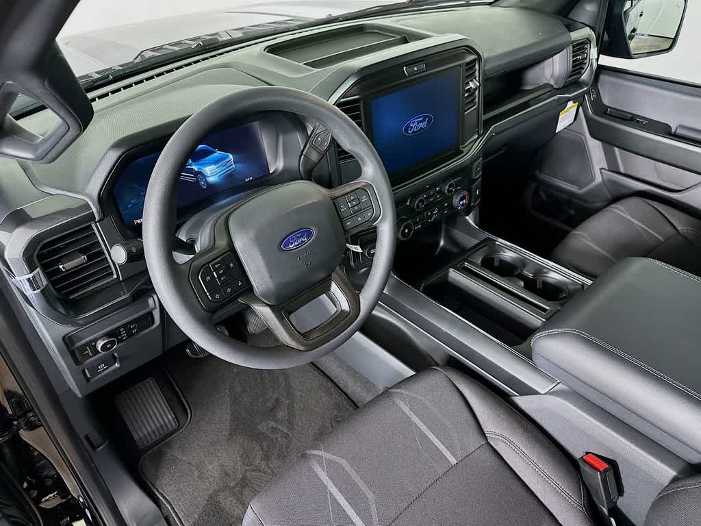 Ford F-150 STX 2026