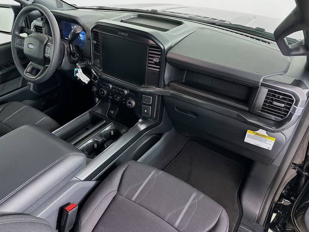 Ford F-150 STX 2026