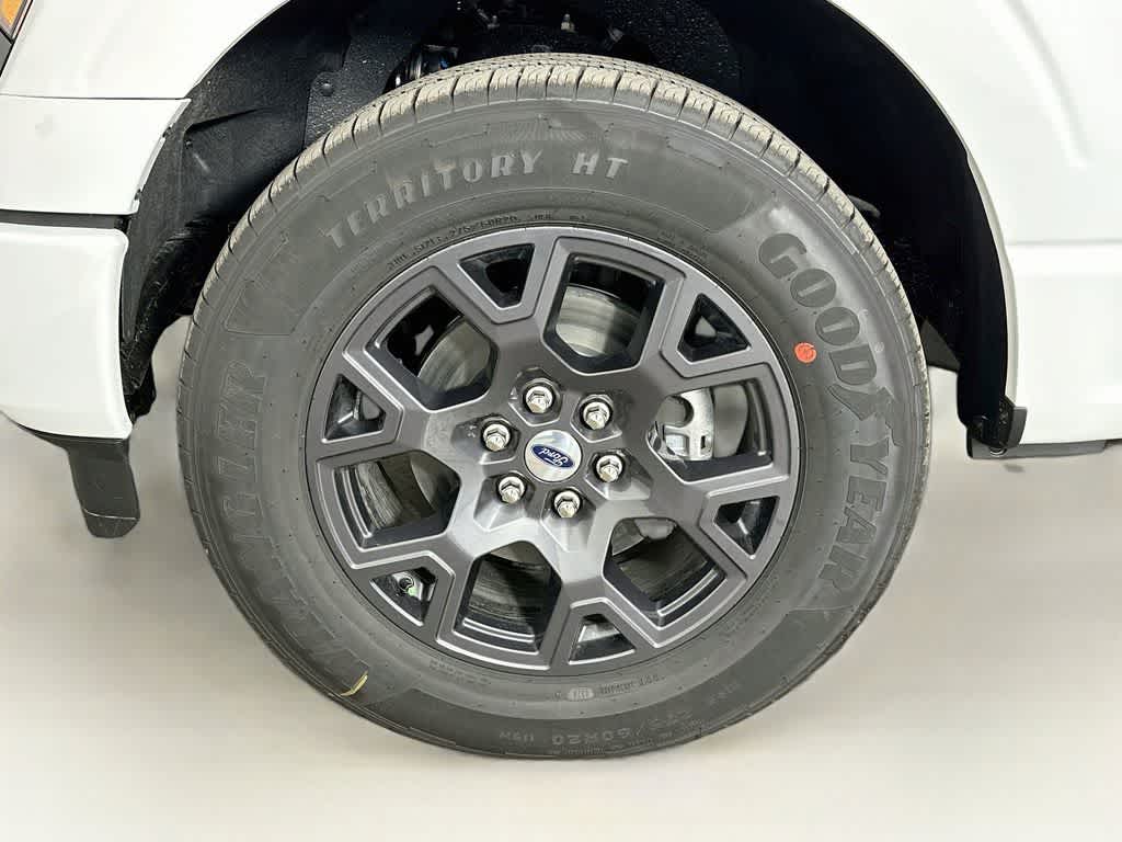 Ford F-150 STX 2026