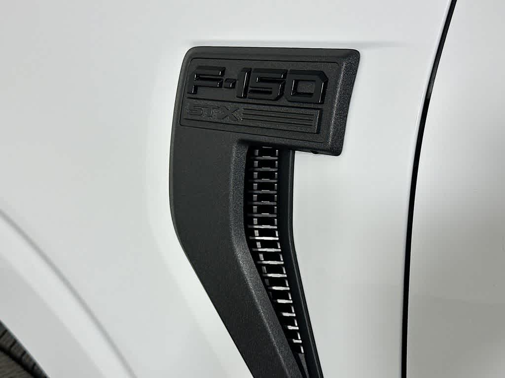 Ford F-150 STX 2026