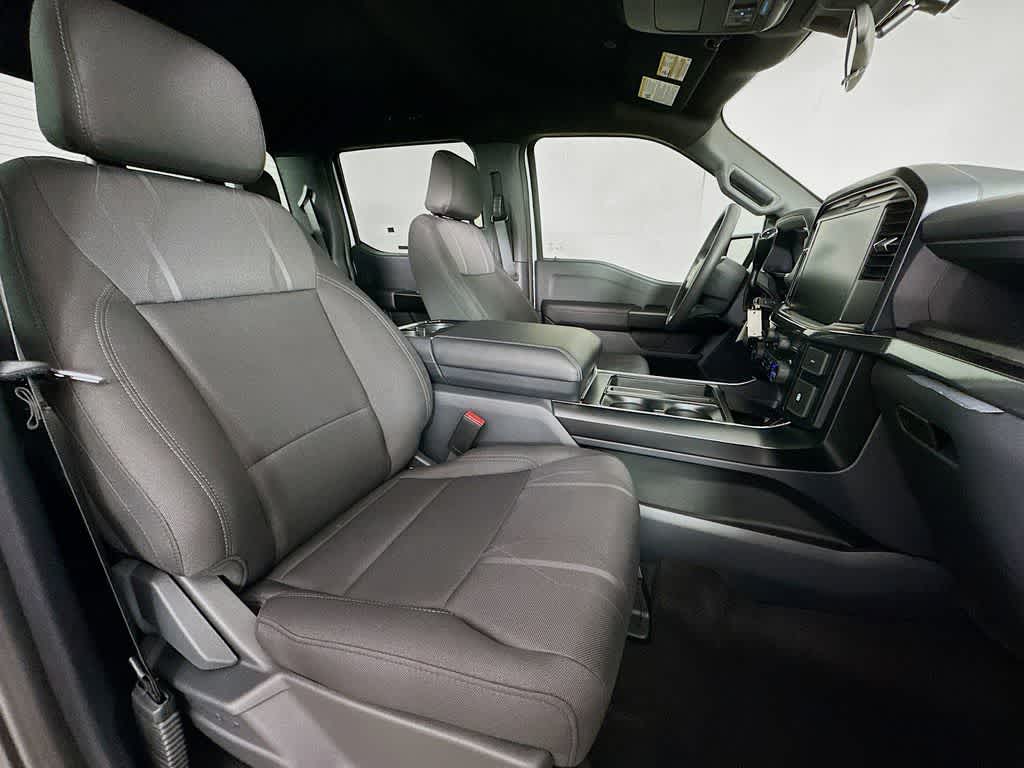 Ford F-150 STX 2026