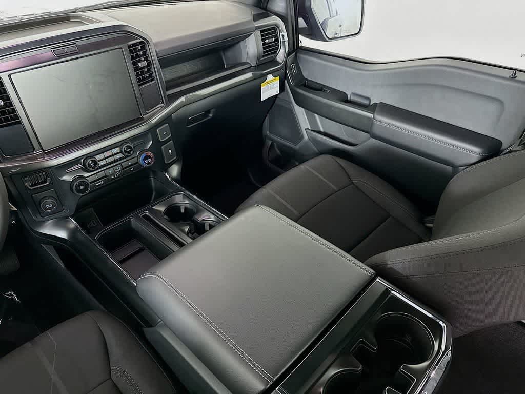 Ford F-150 STX 2026
