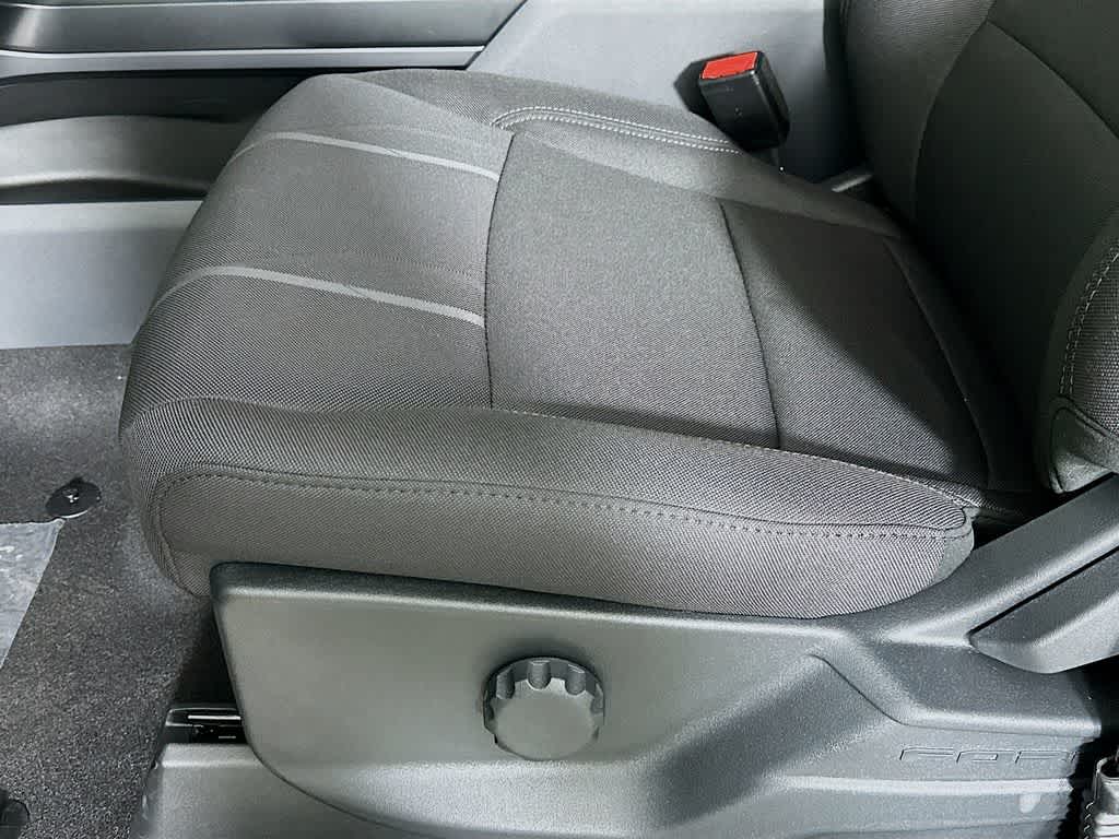 Ford F-150 STX 2026