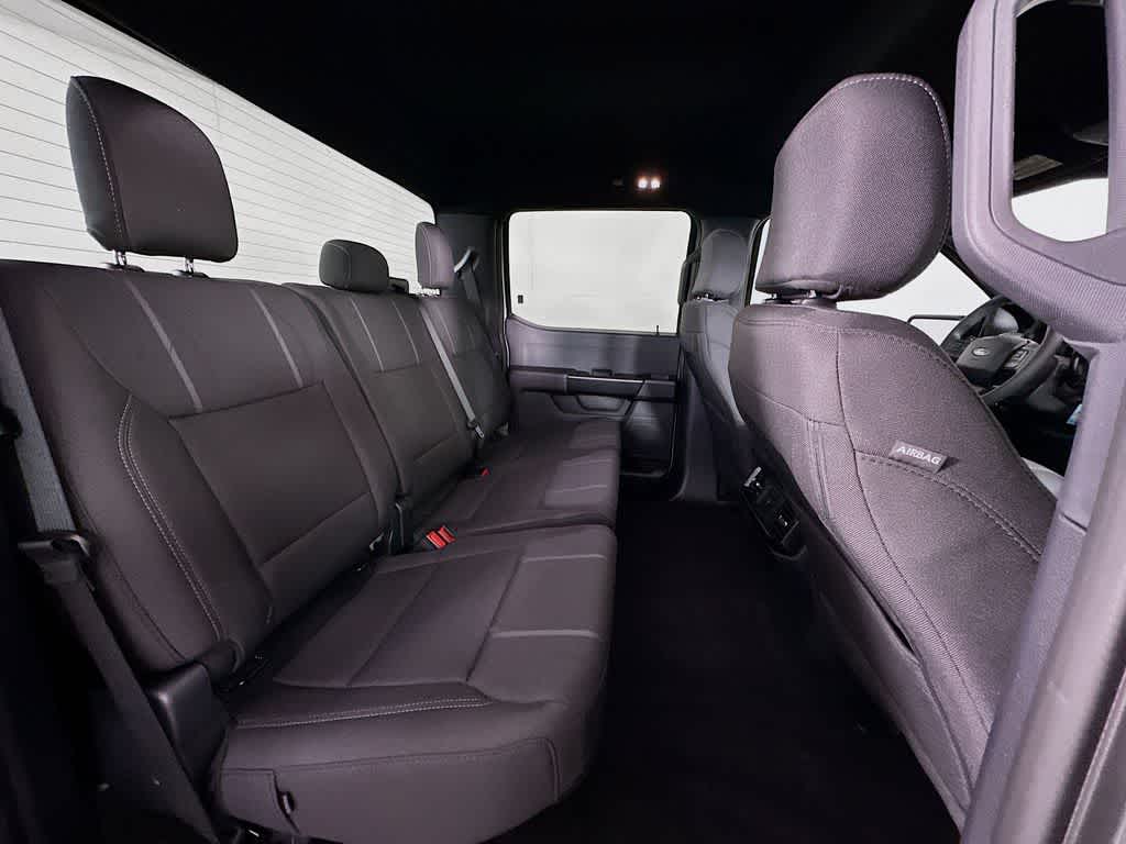 Ford F-150 STX 2026