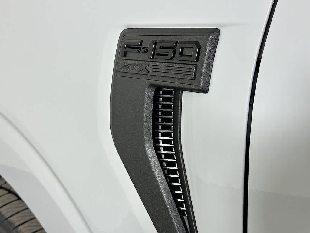 Ford F-150 STX 2026