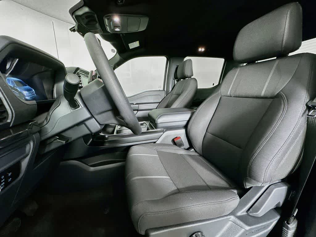 Ford F-150 STX 2026