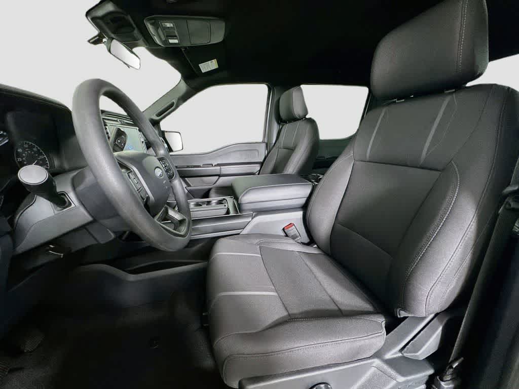 Ford F-150 STX 2026