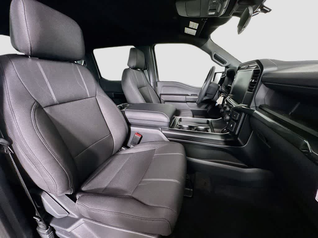 Ford F-150 STX 2026