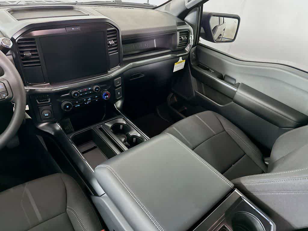 Ford F-150 STX 2026
