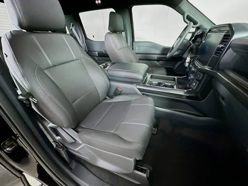 Ford F-150 STX 2026