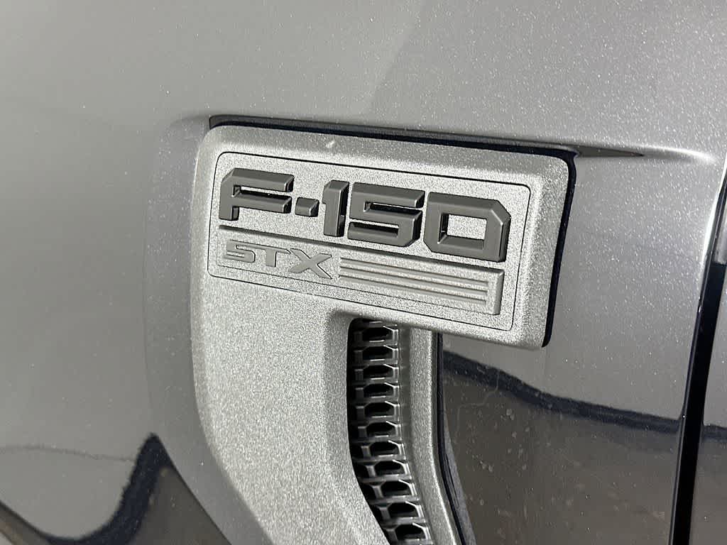 Ford F-150 STX 2026