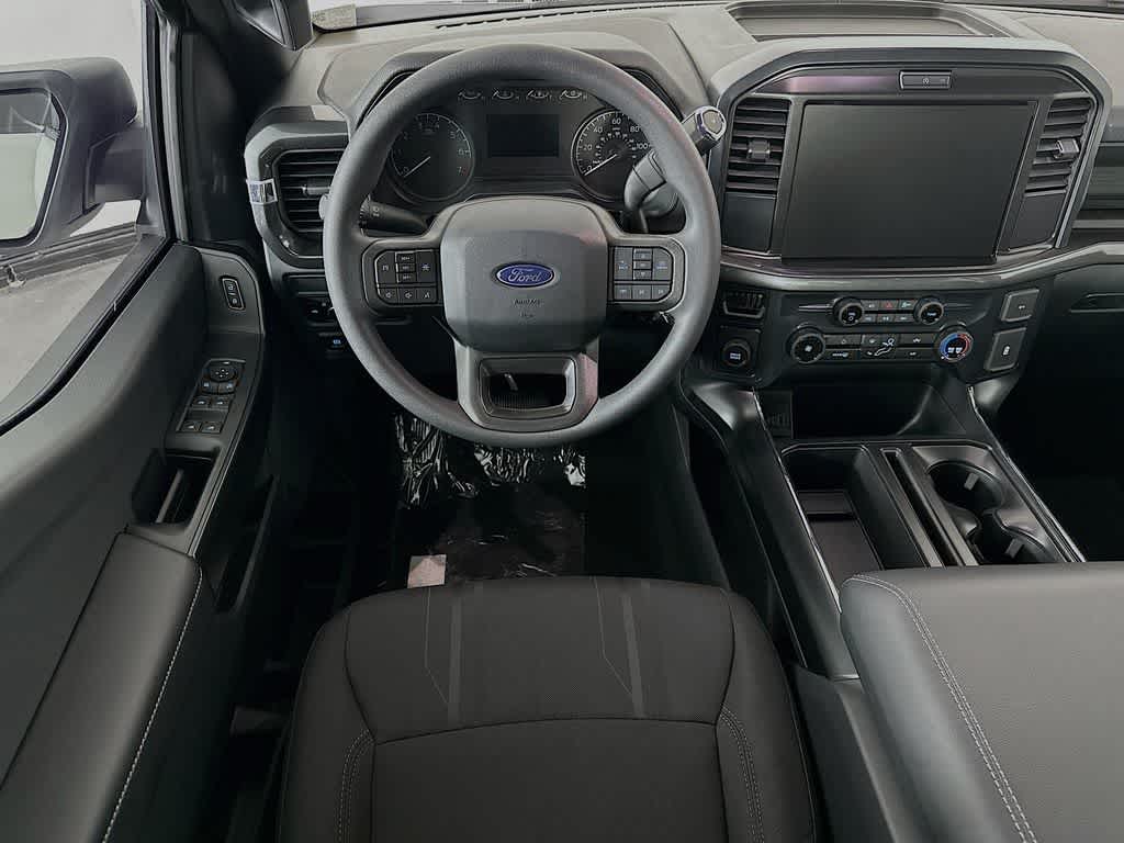 Ford F-150 STX 2026