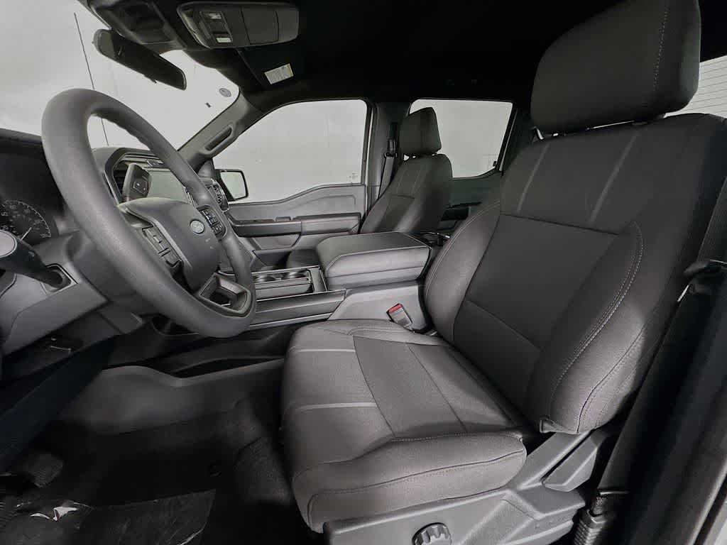 Ford F-150 STX 2026