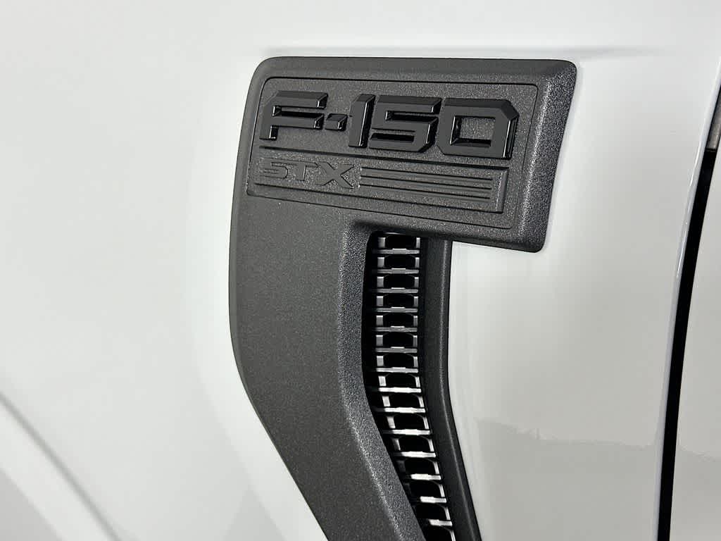 Ford F-150 STX 2026