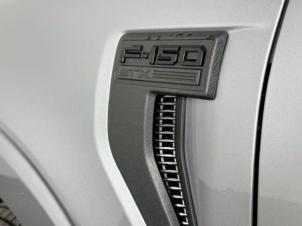 Ford F-150 STX 2026