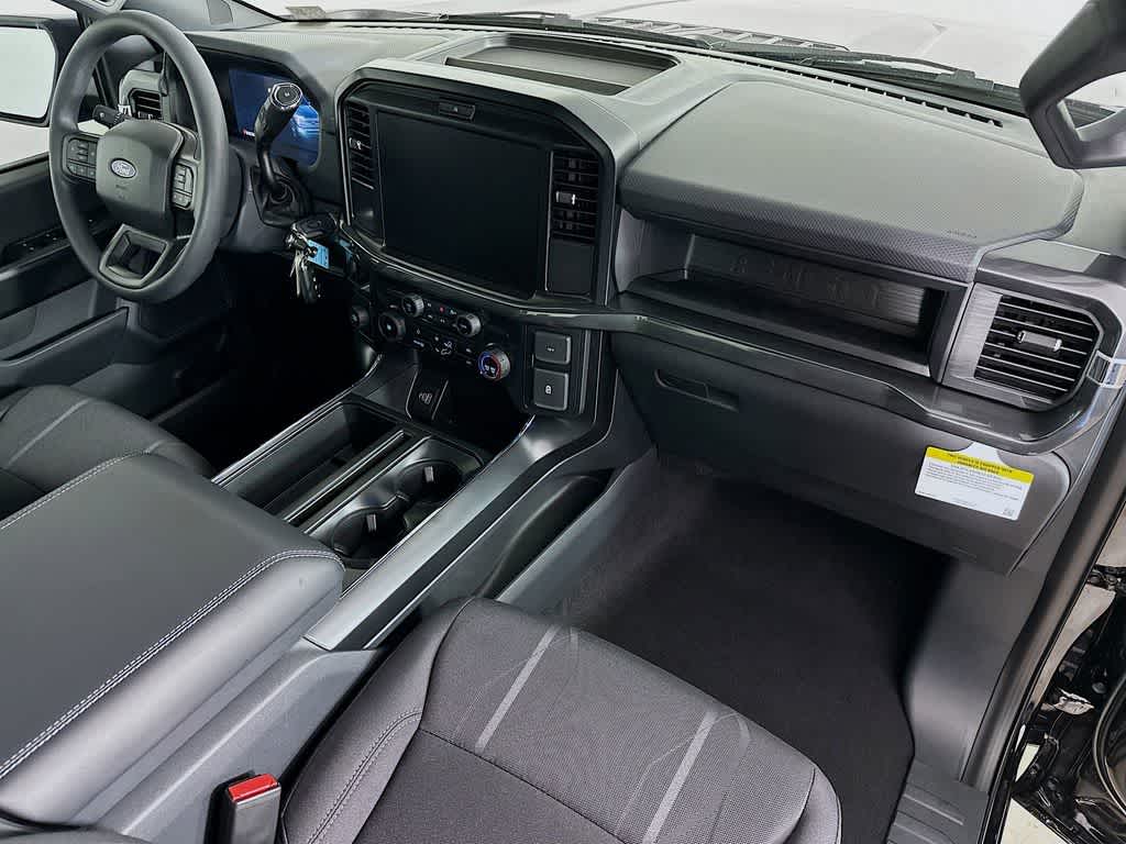 Ford F-150 STX 2026