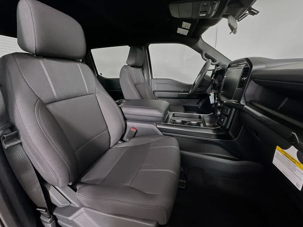Ford F-150 STX 2026