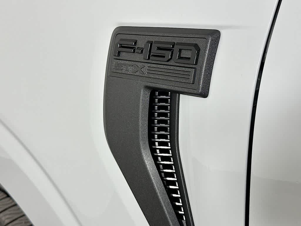 Ford F-150 STX 2026