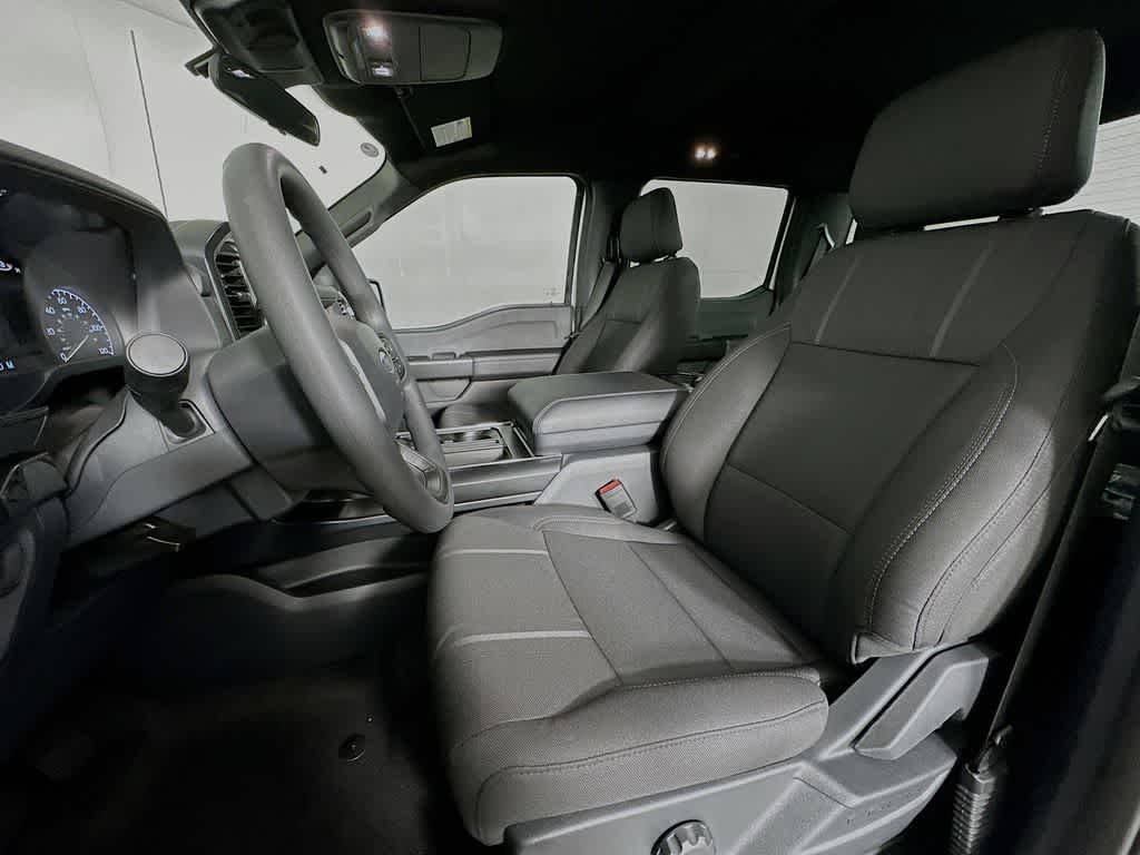 Ford F-150 STX 2026