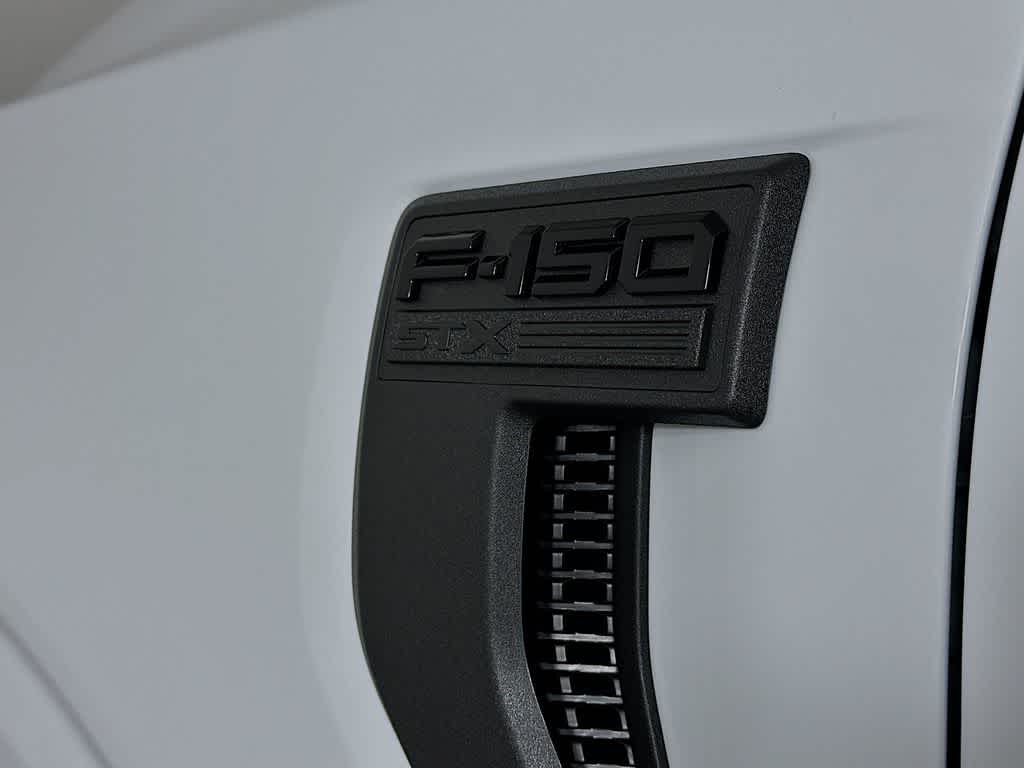 Ford F-150 STX 2026