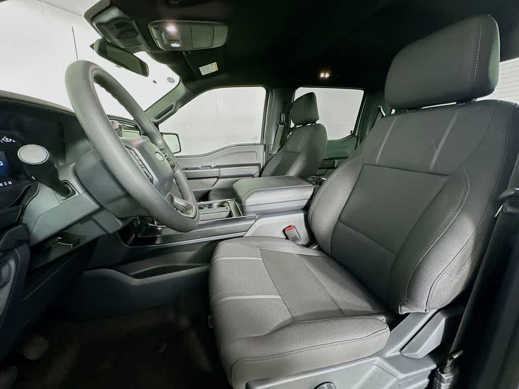 Ford F-150 STX 2026