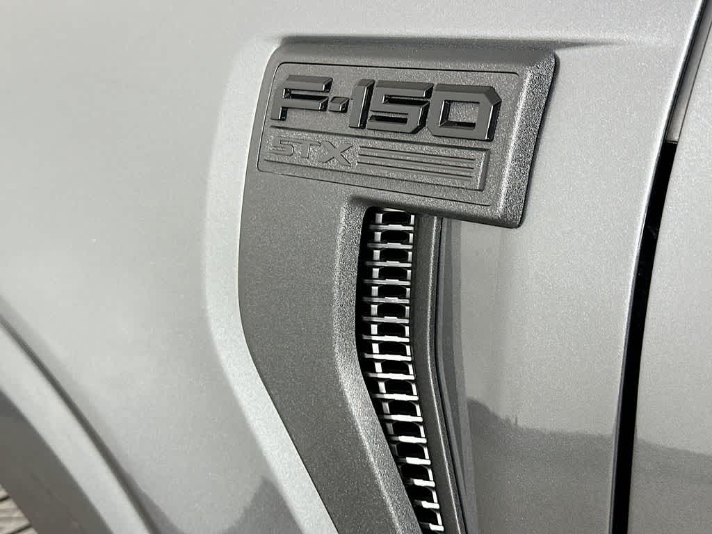 Ford F-150 STX 2026