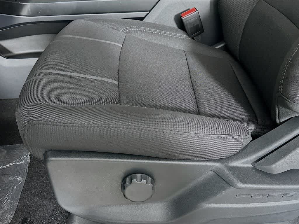 Ford F-150 STX 2026