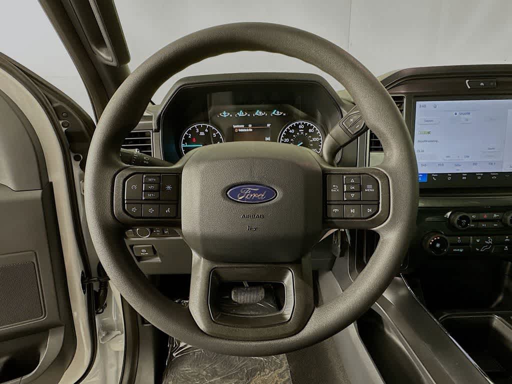 Ford F-150 STX 2026