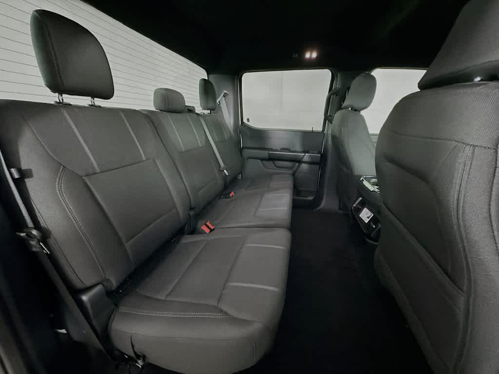 Ford F-150 STX 2026
