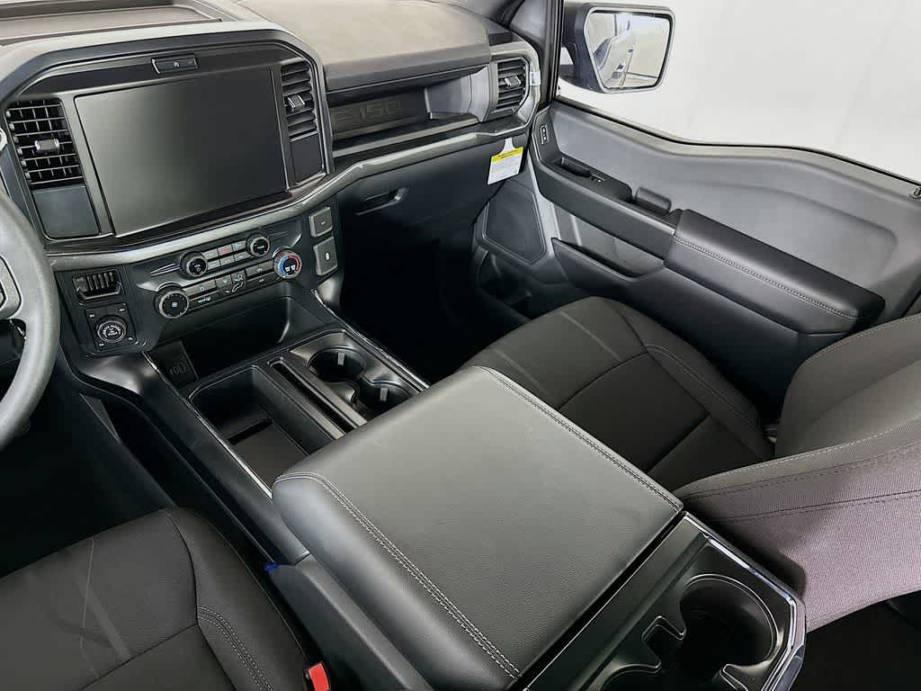 Ford F-150 STX 2026