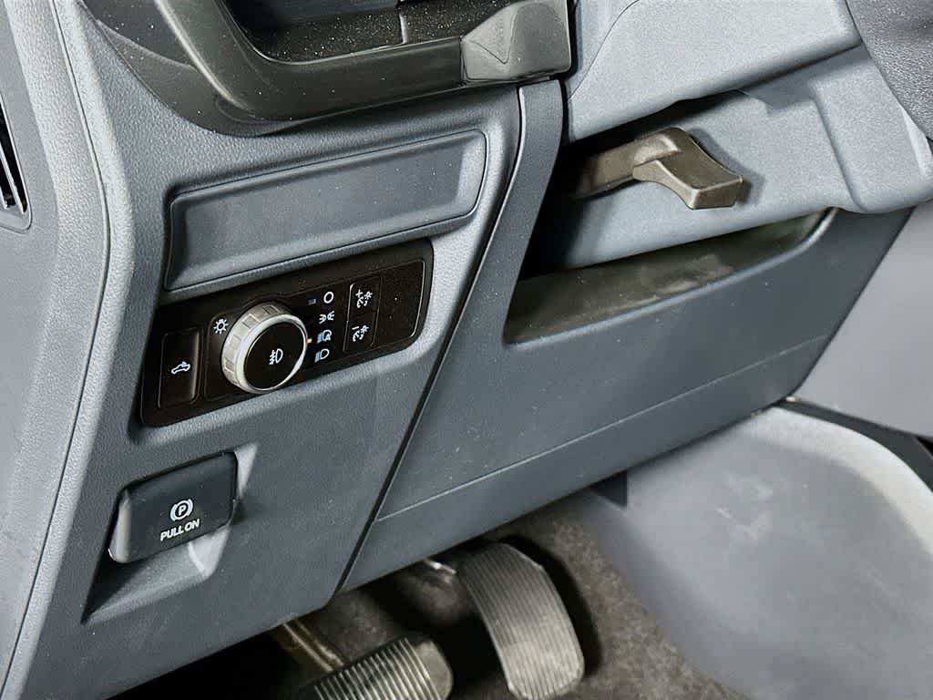 Ford F-150 STX 2026