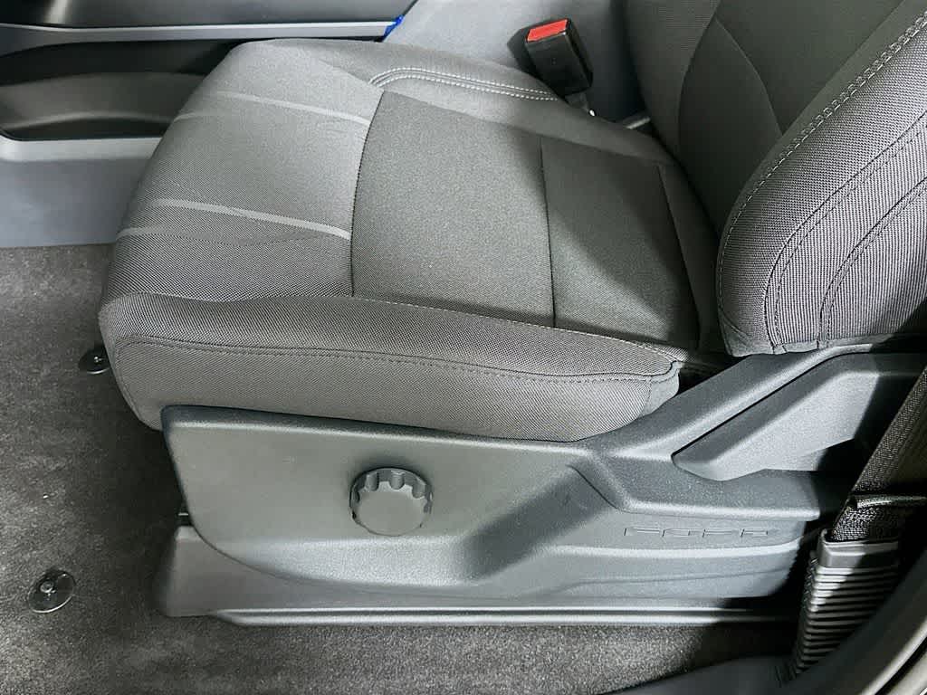 Ford F-150 STX 2026