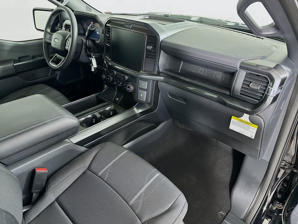Ford F-150 STX 2026