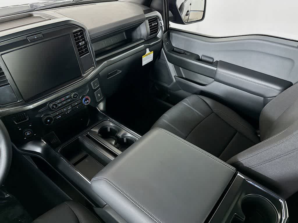 Ford F-150 STX 2026