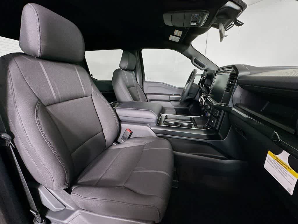 Ford F-150 STX 2026