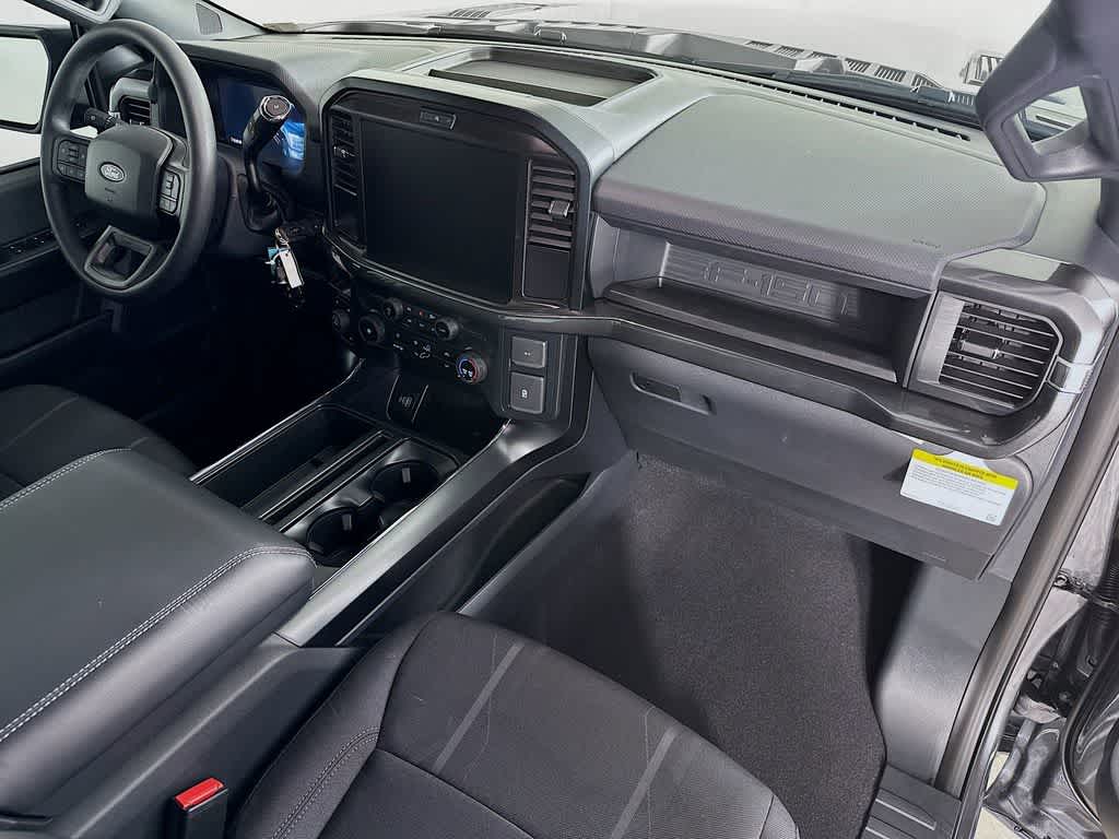 Ford F-150 STX 2026